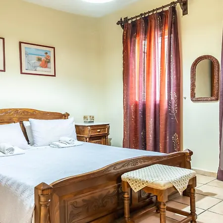 Golden Nest * La Canea